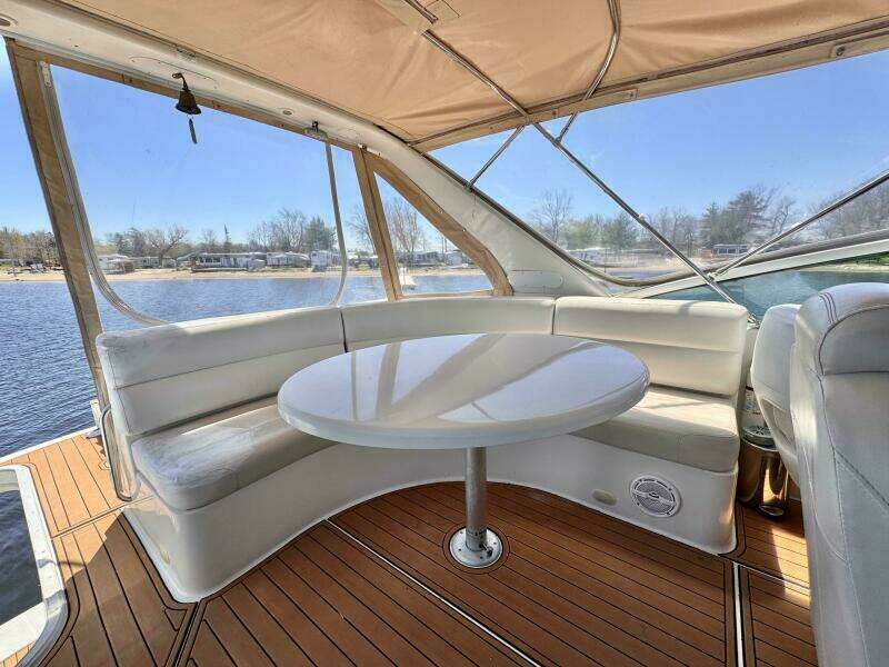 46ft Carver Yacht For Sale