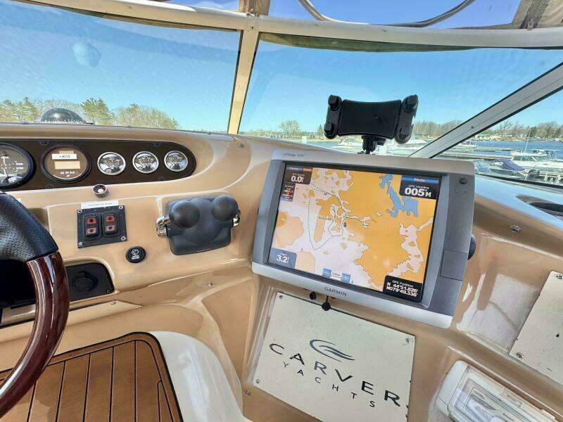 46ft Carver Yacht For Sale
