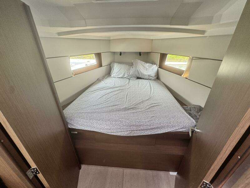 38ft Beneteau Yacht For Sale
