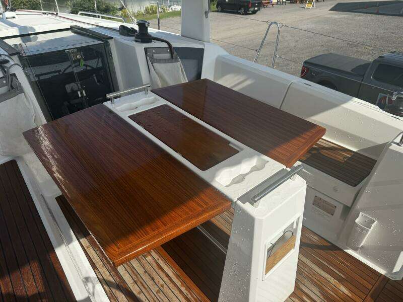 38ft Beneteau Yacht For Sale