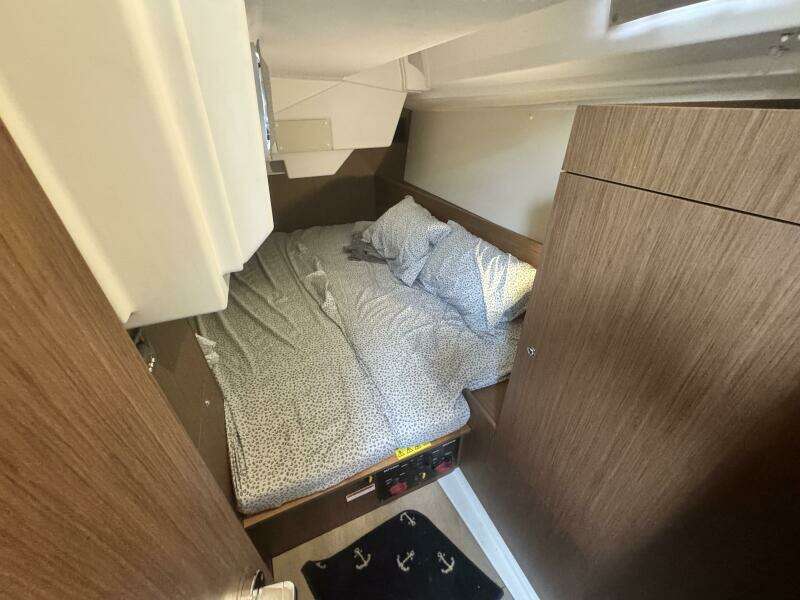 38ft Beneteau Yacht For Sale