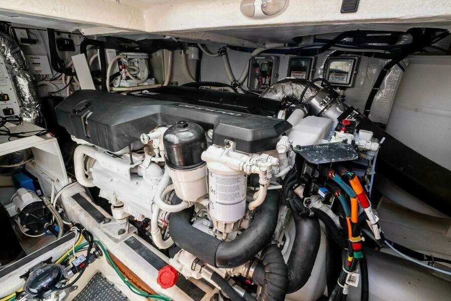 2019 Sabre 48 Flybridge HIGHLANDER