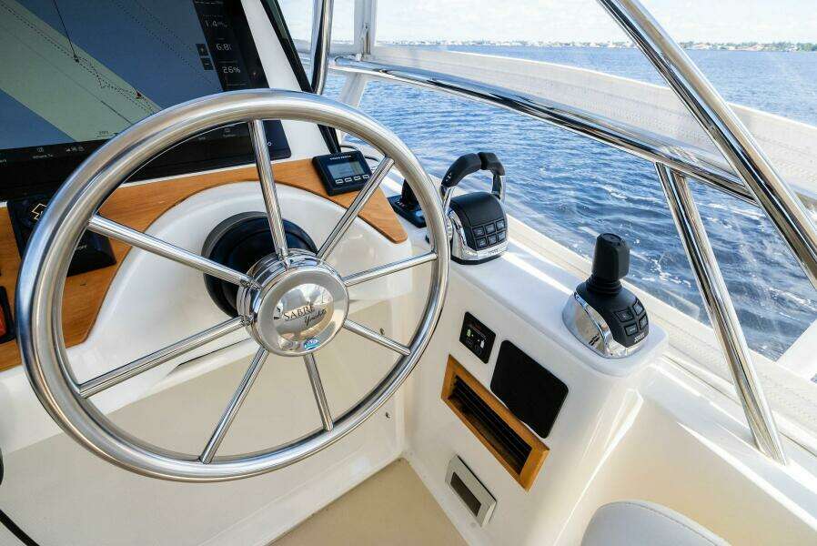 2019 Sabre 48 Flybridge HIGHLANDER