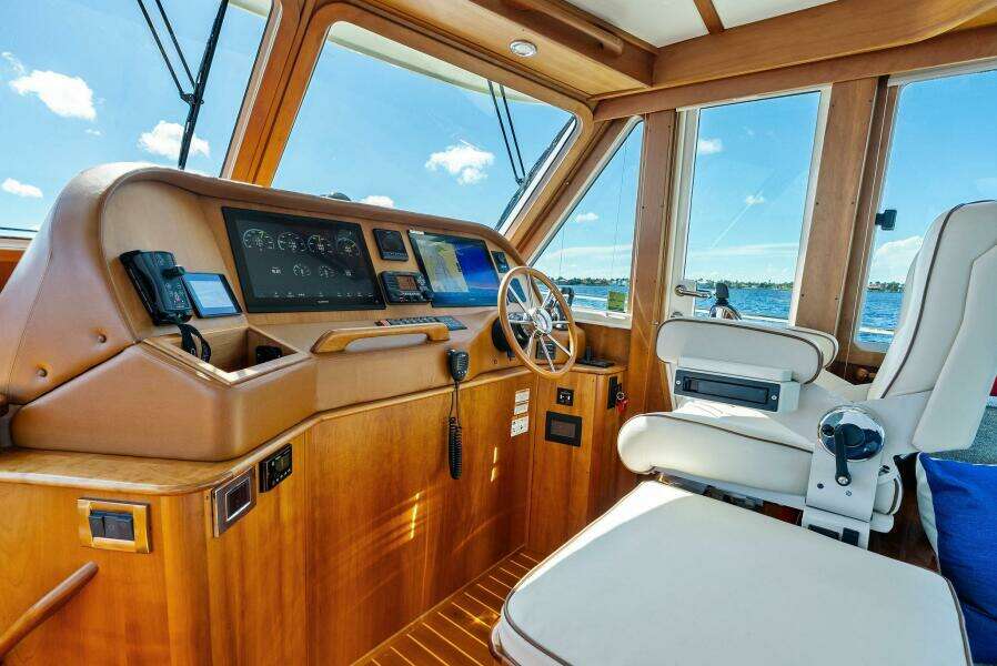 2019 Sabre 48 Flybridge HIGHLANDER
