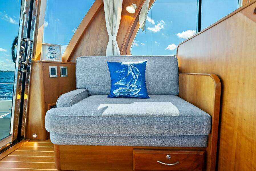 2019 Sabre 48 Flybridge HIGHLANDER
