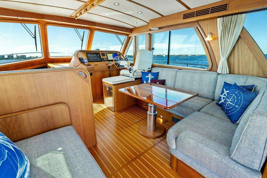 2019 Sabre 48 Flybridge HIGHLANDER