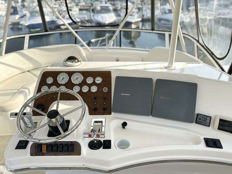 42ft Silverton Yacht For Sale