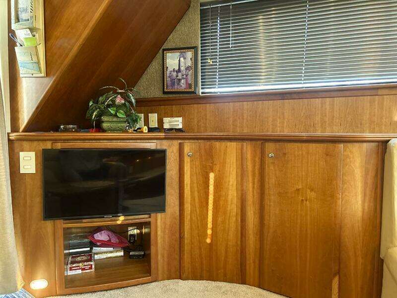 42ft Silverton Yacht For Sale