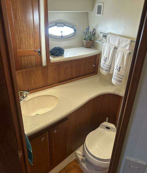 42ft Silverton Yacht For Sale