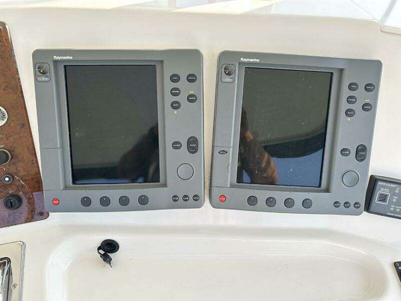 42ft Silverton Yacht For Sale