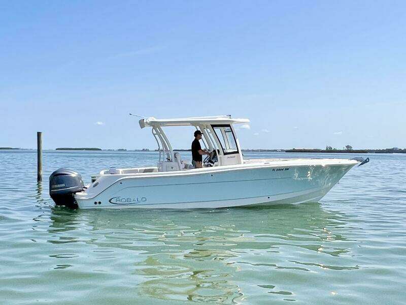 30ft Robalo Yacht For Sale