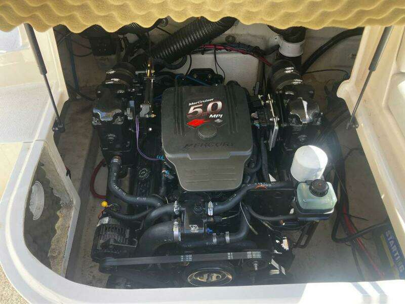 24ft Sea Ray Yacht For Sale