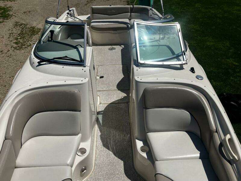 24ft Sea Ray Yacht For Sale