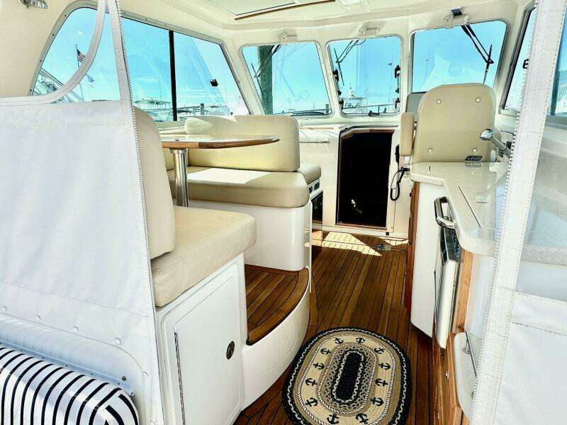 Helm Deck