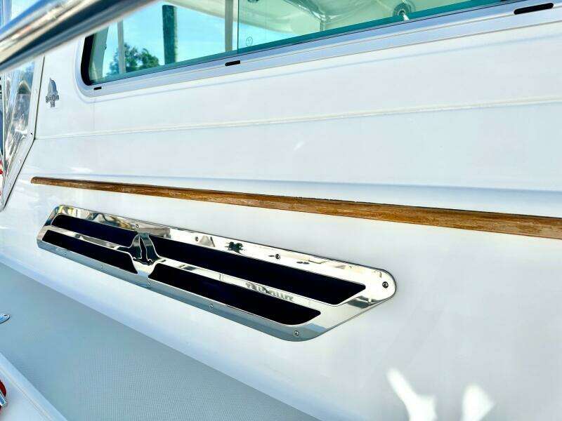 Stbd Side Trim