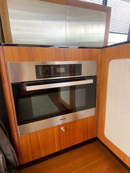 51ft Azimut Yacht For Sale