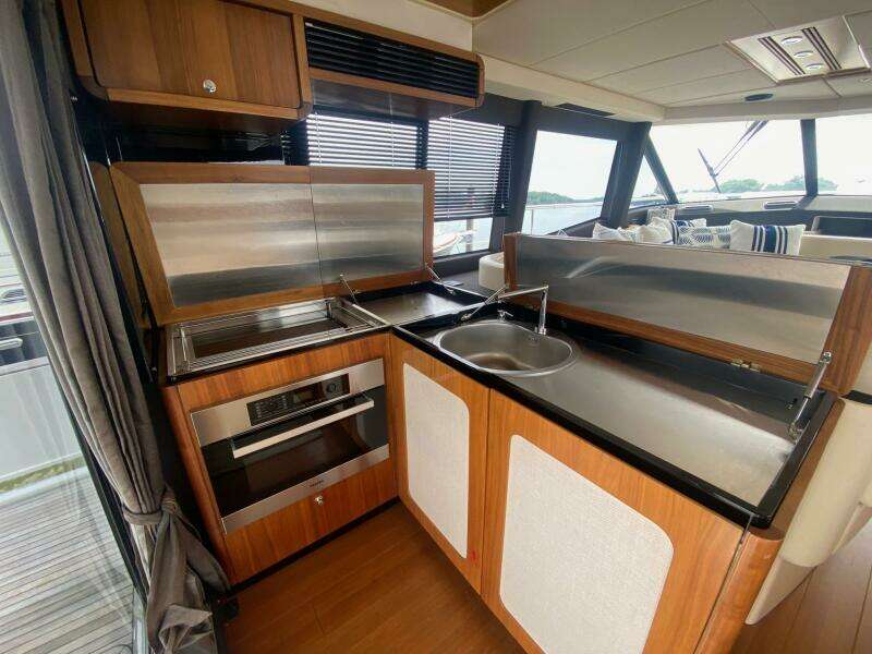 51ft Azimut Yacht For Sale