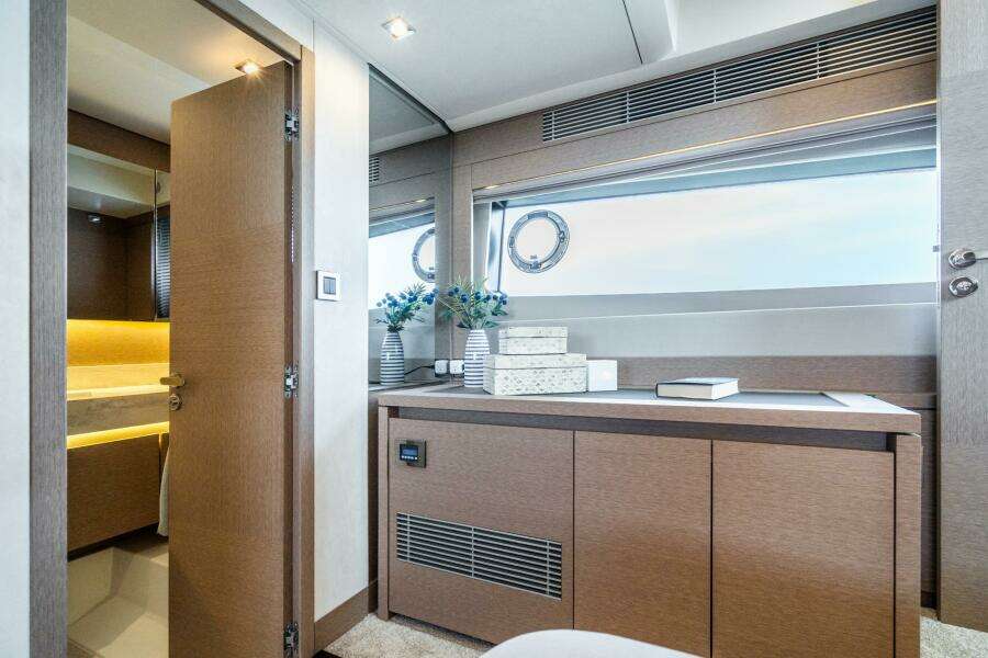 52ft Prestige Yacht For Sale