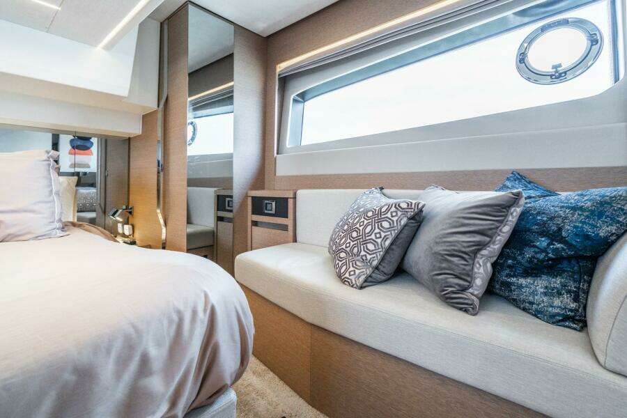 52ft Prestige Yacht For Sale