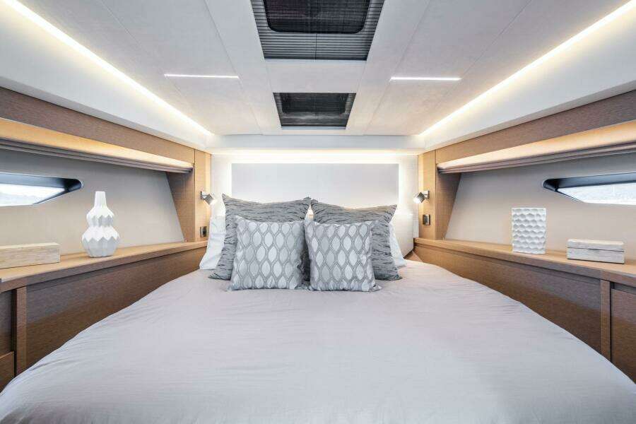 52ft Prestige Yacht For Sale