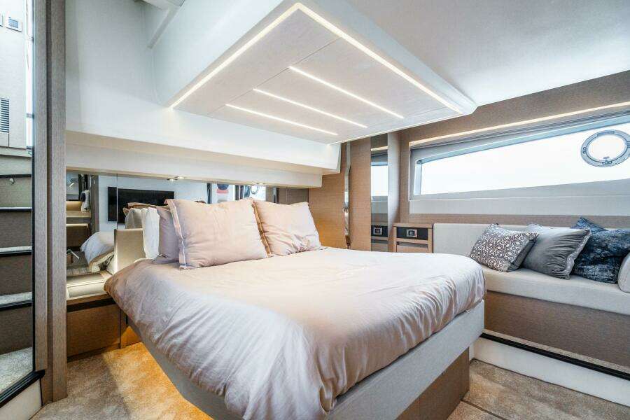 52ft Prestige Yacht For Sale