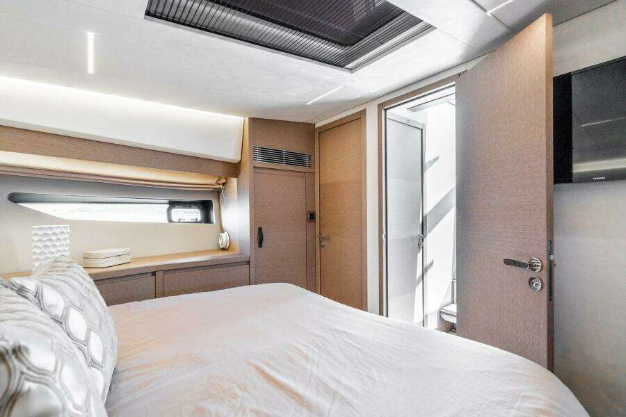 52ft Prestige Yacht For Sale