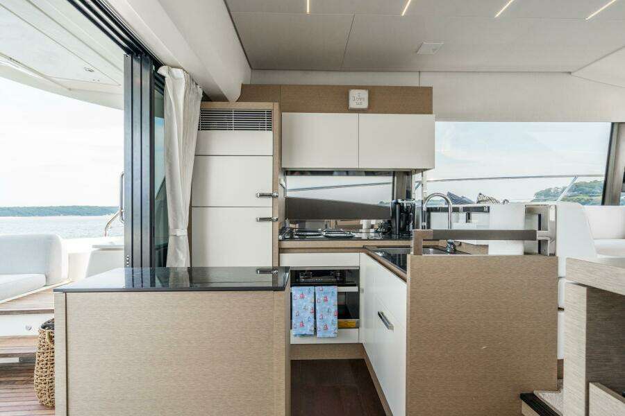52ft Prestige Yacht For Sale