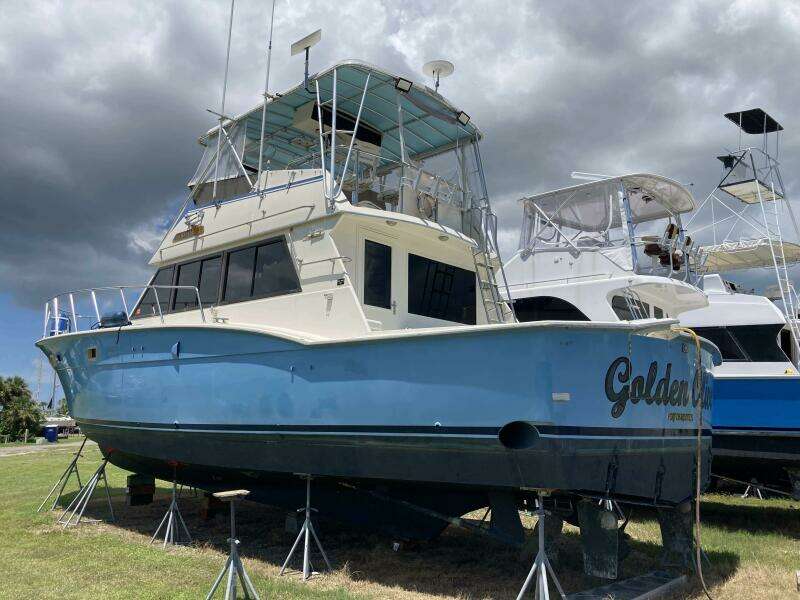 52ft Hatteras Yacht For Sale
