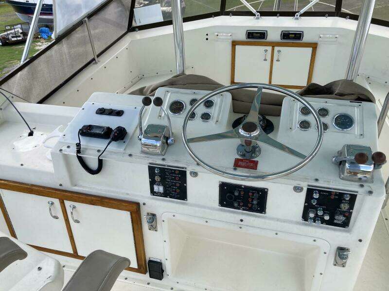 52ft Hatteras Yacht For Sale