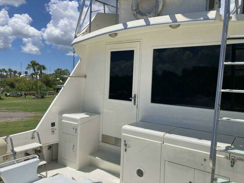 52ft Hatteras Yacht For Sale