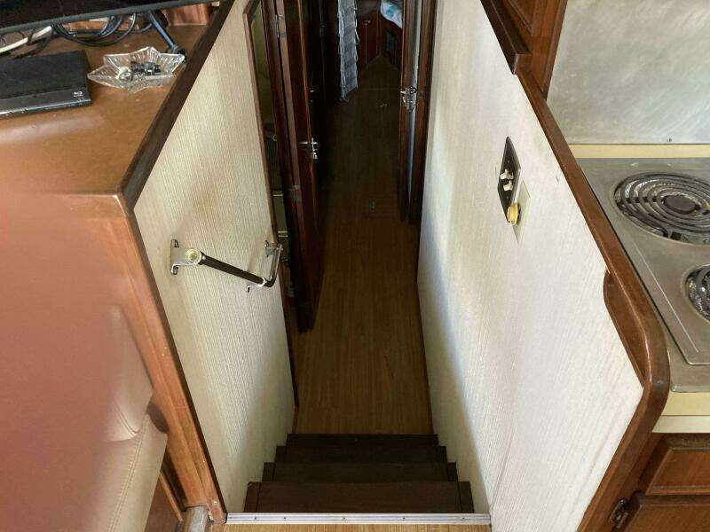 52ft Hatteras Yacht For Sale