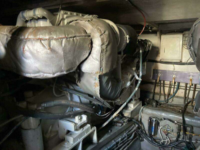 52ft Hatteras Yacht For Sale
