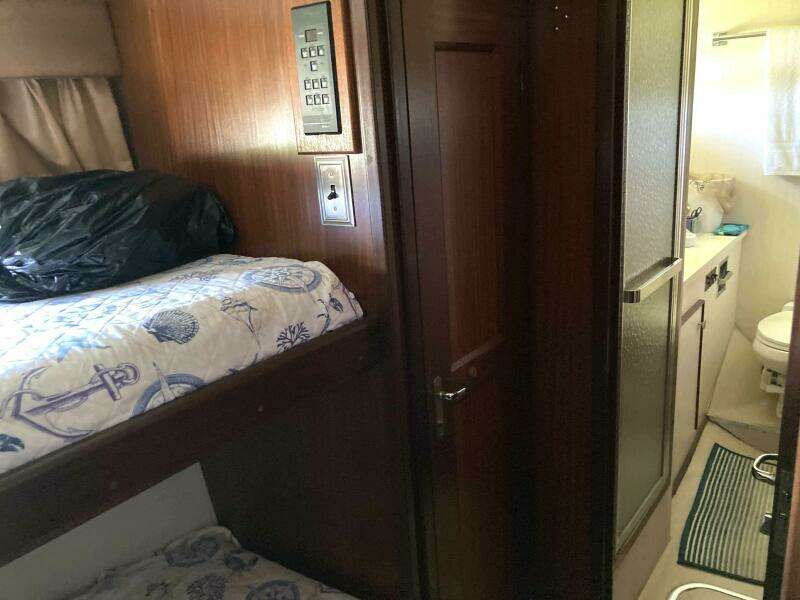 52ft Hatteras Yacht For Sale