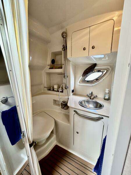 33ft Sea Ray Yacht For Sale