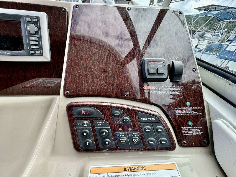 33ft Sea Ray Yacht For Sale