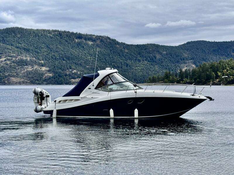 33ft Sea Ray Yacht For Sale