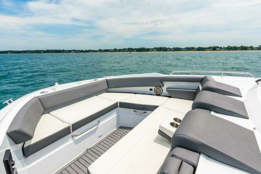 38ft Cruisers Yachts Yacht For Sale