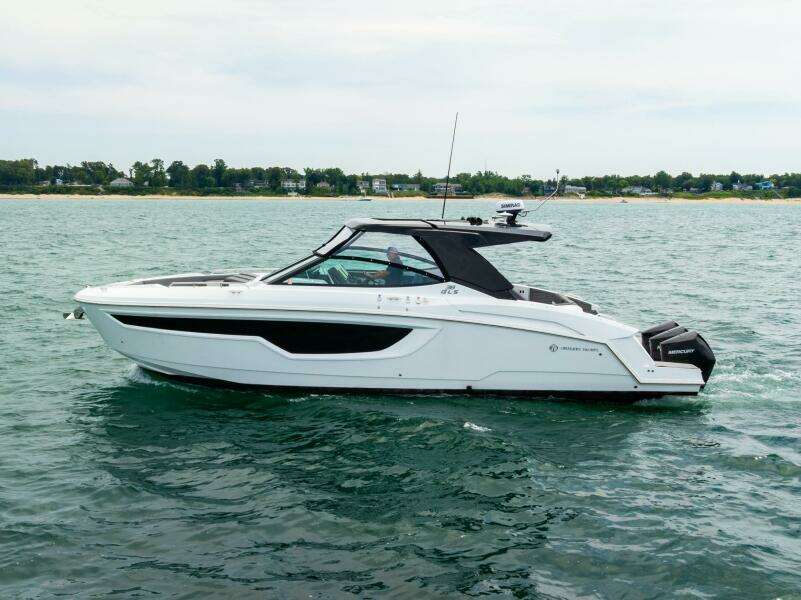 38ft Cruisers Yachts Yacht For Sale