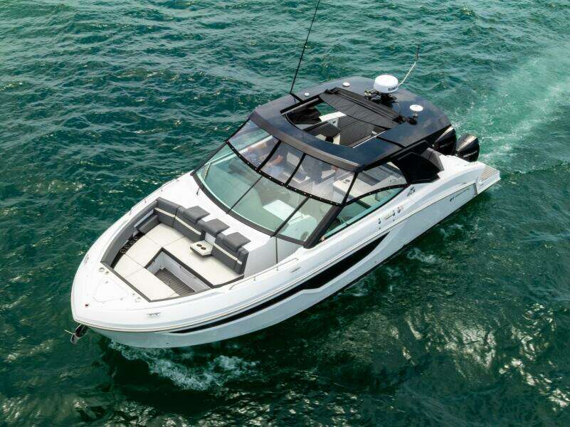 38ft Cruisers Yachts Yacht For Sale