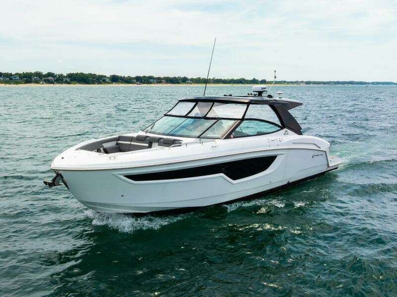 38ft Cruisers Yachts Yacht For Sale