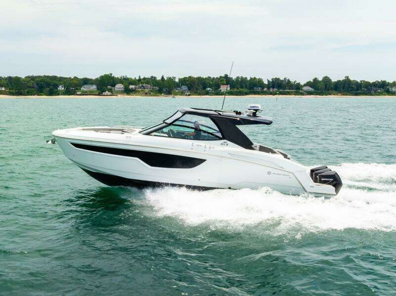 38ft Cruisers Yachts Yacht For Sale