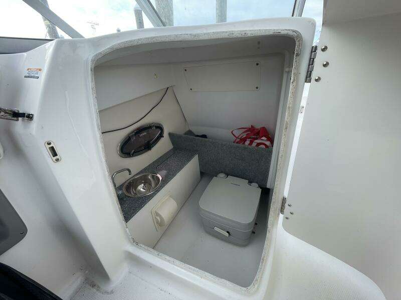 25ft Chaparral Yacht For Sale