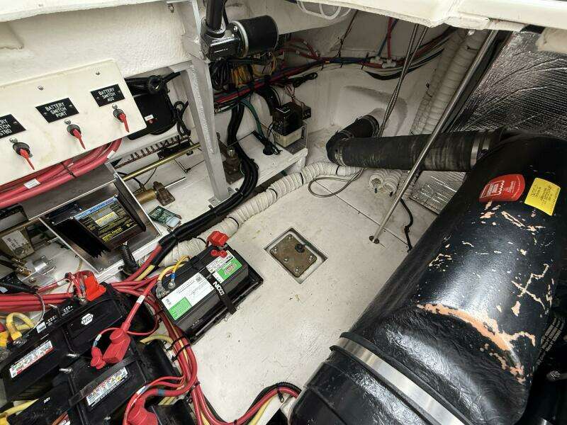 Houligan s Haven 37ft Cruisers Yacht For Sale