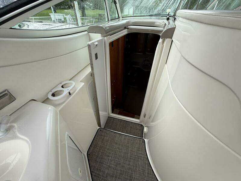 Houligan s Haven 37ft Cruisers Yacht For Sale
