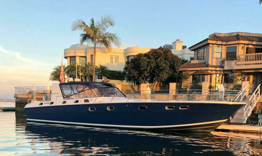 Halcyon 53ft Magnum Yacht For Sale