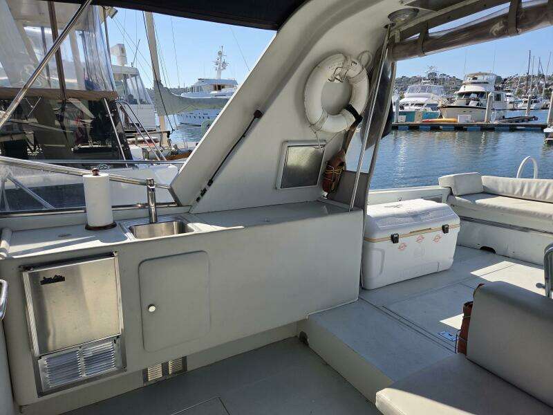 Halcyon 53ft Magnum Yacht For Sale Halcyon 53ft Magnum Yacht For Sale
