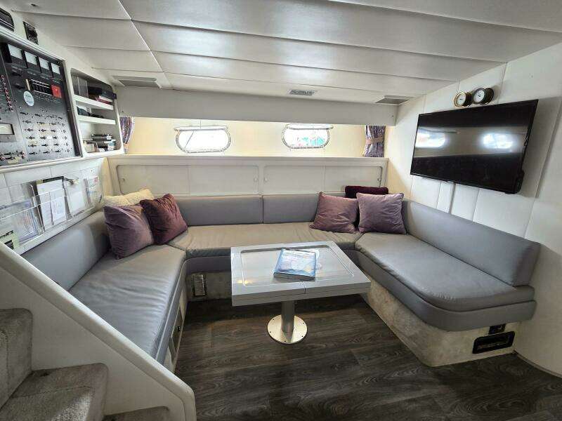 Halcyon 53ft Magnum Yacht For Sale