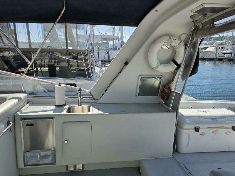 Halcyon 53ft Magnum Yacht For Sale Halcyon 53ft Magnum Yacht For Sale