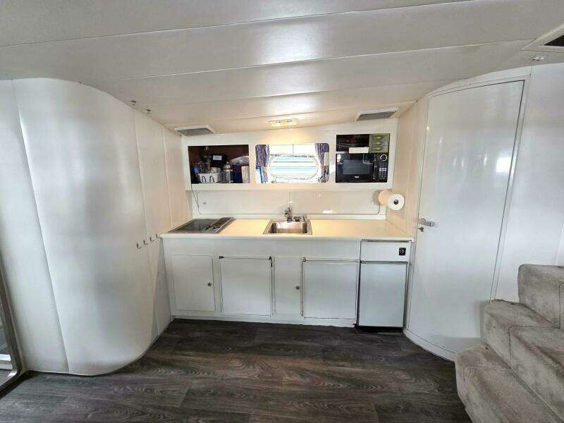 Halcyon 53ft Magnum Yacht For Sale