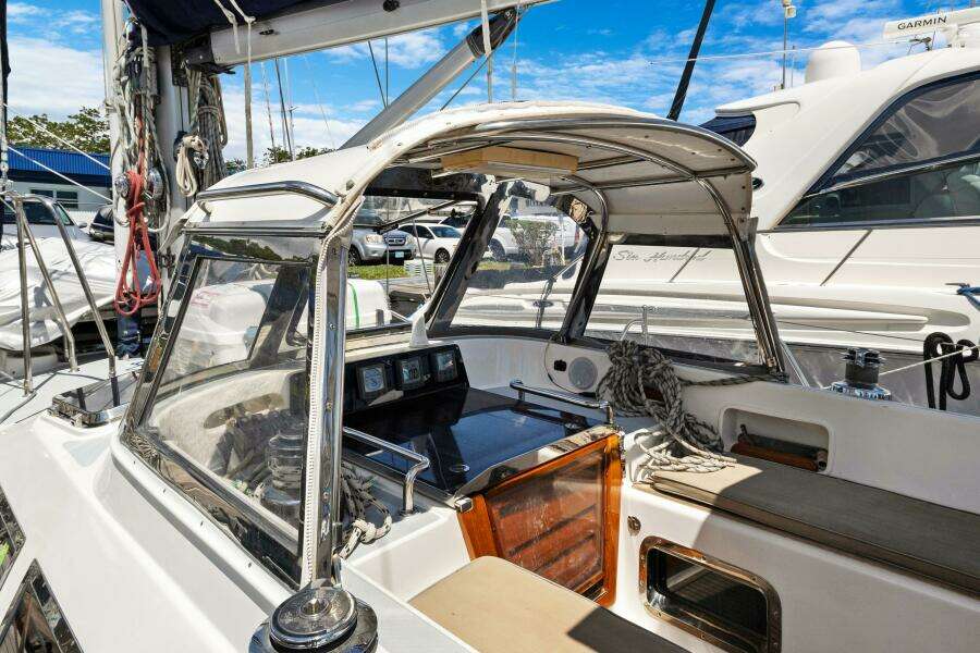 Southern Cross 46ft Hylas Yacht For Sale